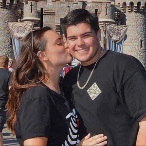 Meet your Posher, Cierra